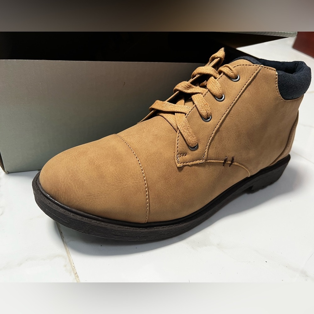 Tan Kenneth Cole Reaction Chase Mylers chukka ankle boots
